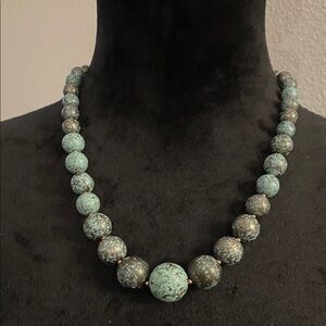 Chic Turquoise and Silver Beaded Necklace